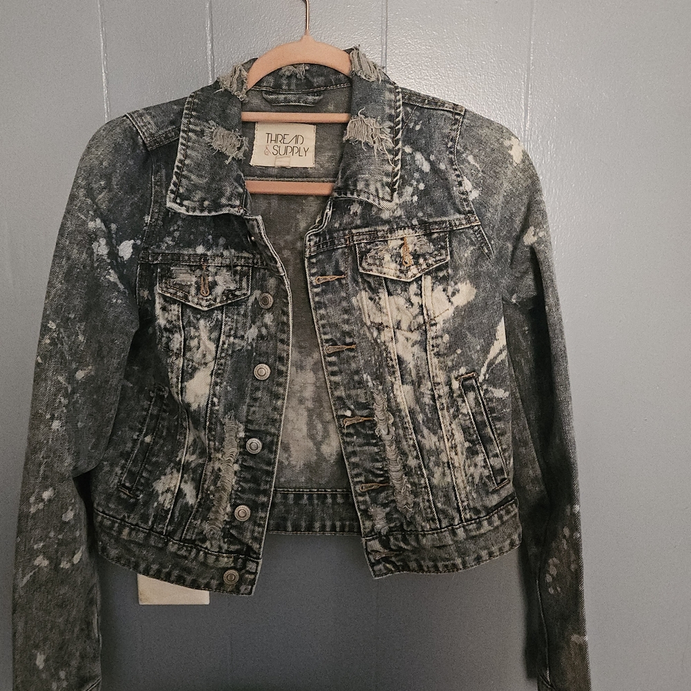 Thread & Supply Women's Acid Wash Denim Jacket - Gray